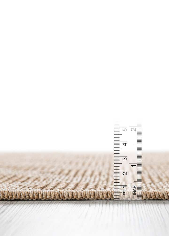 5' 1 x 5' 1 Easy-Clean Lattice Indoor / Outdoor Square Rug