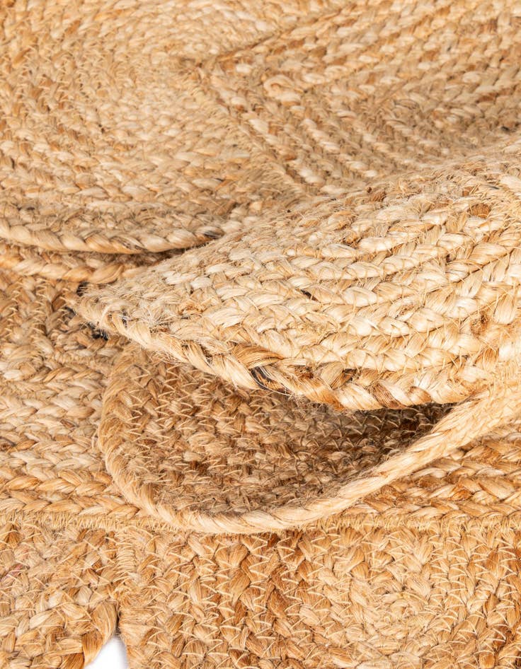 Detail image of 7' 10 x 7' 10 Hand Woven Scallop Braided Jute Square Rug