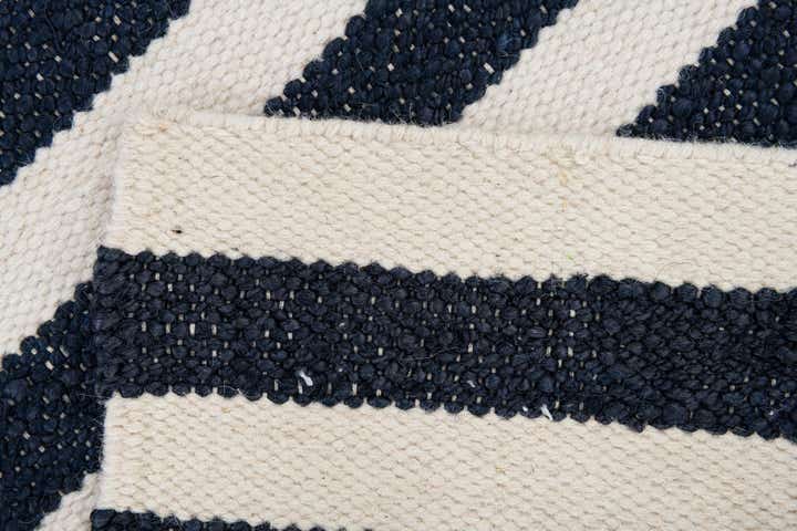 2' 2 x 3' 2 Hand Woven Palm Beach Jute Rug