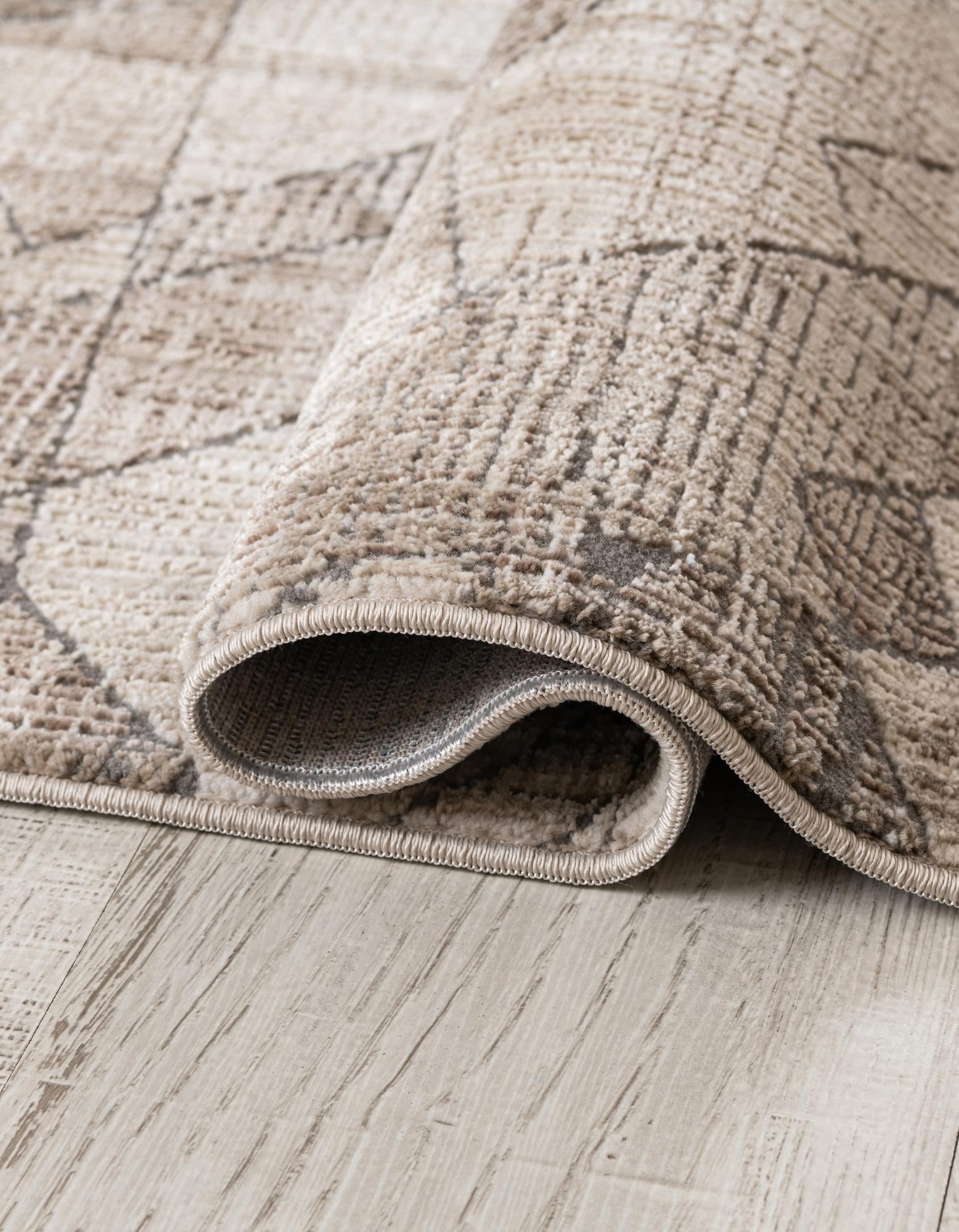 2' x 6' Silta Runner Rug