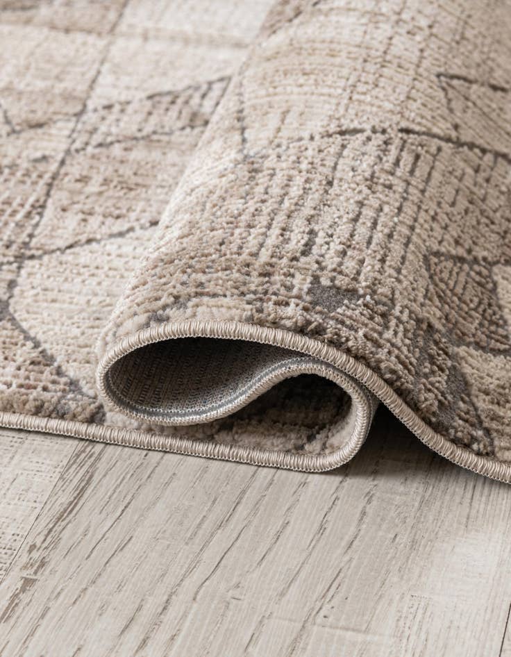 Detail image of 2' x 6' Silta Runner Rug