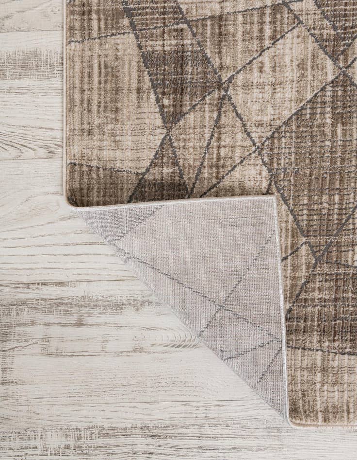 Detail image of 2' 7 x 12' Silta Runner Rug