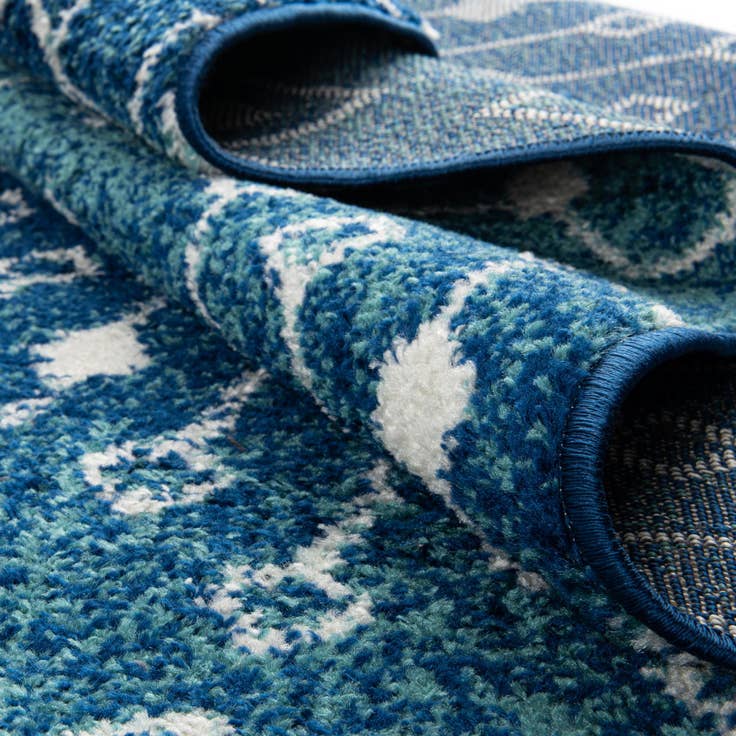 Detail image of 9' x 12' Moroccan Trellis Rug