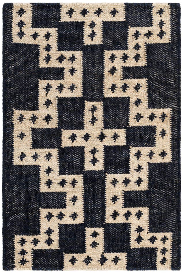 Detail image of 2' x 3' 1 Hand Woven Kilim Wool Rug
