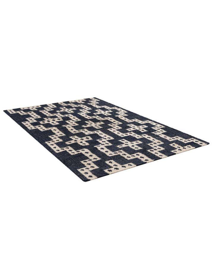 4' 1 x 6' 1 Hand Woven Kilim Wool Rug