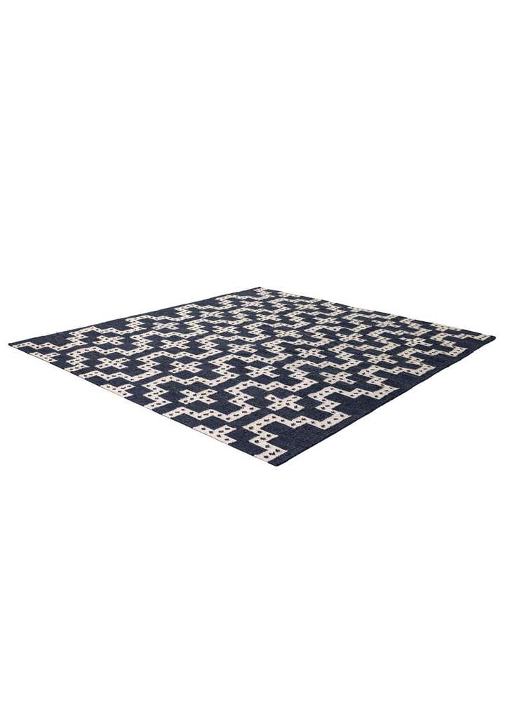 7' 10 x 10' Hand Woven Kilim Wool Rug