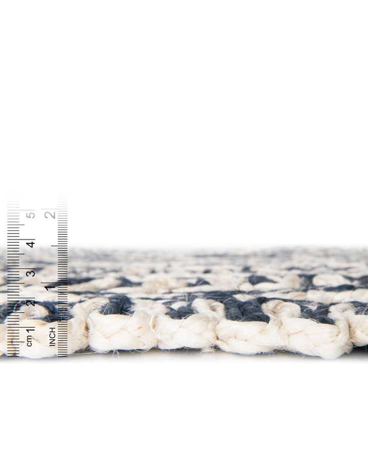 6' 1 x 6' 1 Handmade Braided Jute Round Rug