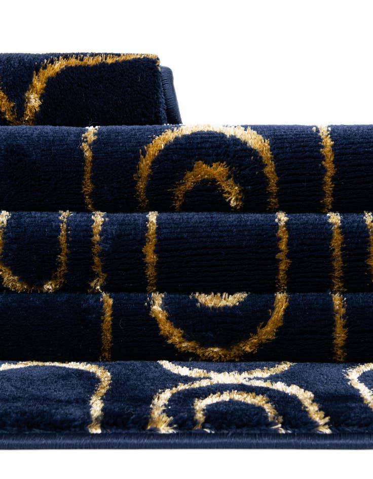 Detail image of 2' x 3' Vogue Geo Rug