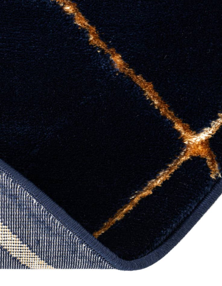 Detail image of 10' x 10' Vogue Geo Round Rug