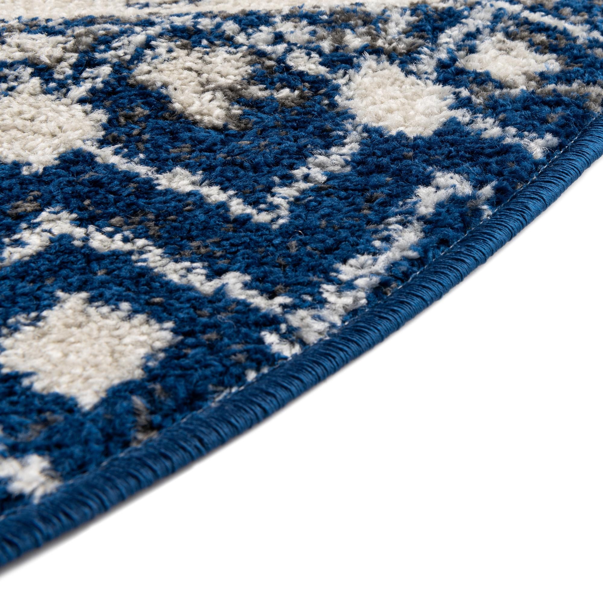 5' 3 x 8' Moroccan Trellis Oval Rug