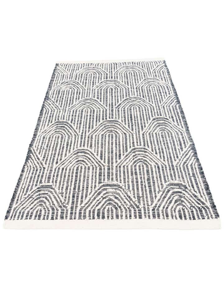 4' 1 x 6' 2 Hand Woven Rug