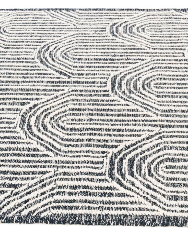 Detail image of 4' 1 x 6' 2  Hand Woven  Rug