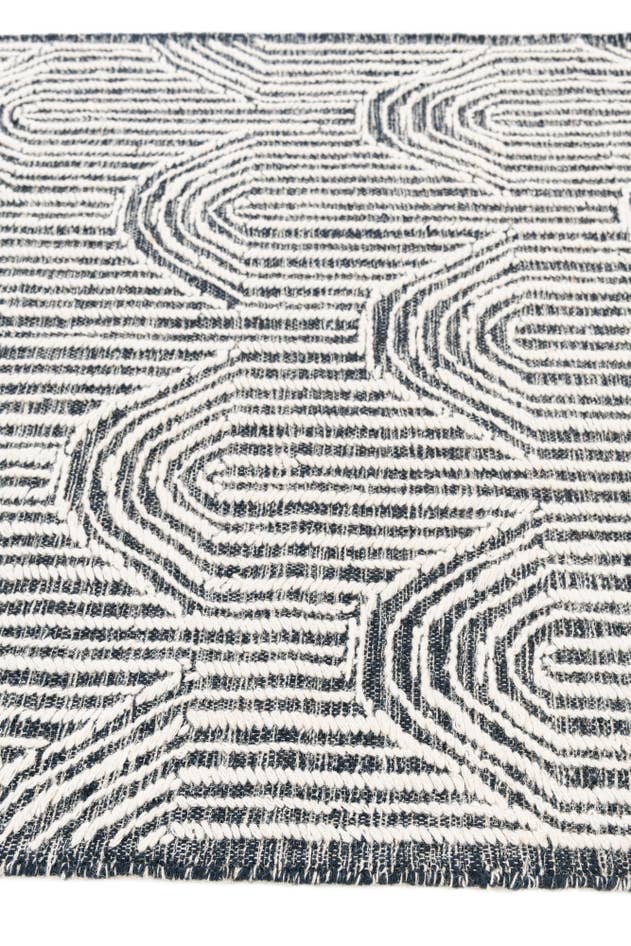 Detail image of 4' 1 x 6' 2 Hand Woven Rug