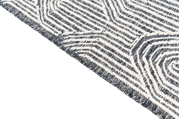 Detail image of 4' 1 x 6' 2 Hand Woven Rug
