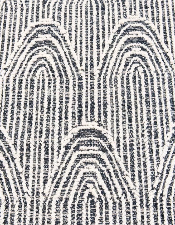 Detail image of 4' 1 x 6' 2  Hand Woven  Rug