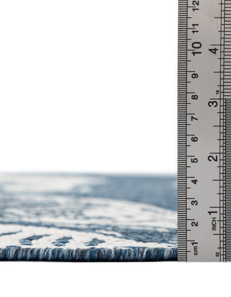 Detail image of 4' x 6' Easy-Clean Coastal Indoor / Outdoor Rug