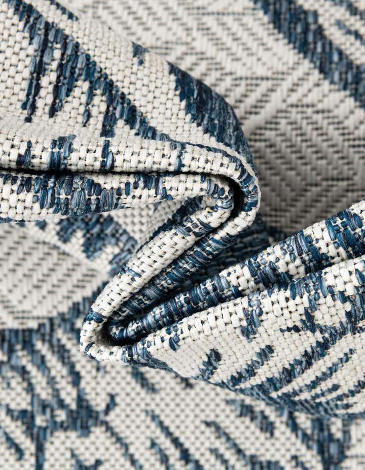 6' x 9' Easy-Clean Coastal Indoor / Outdoor Rug