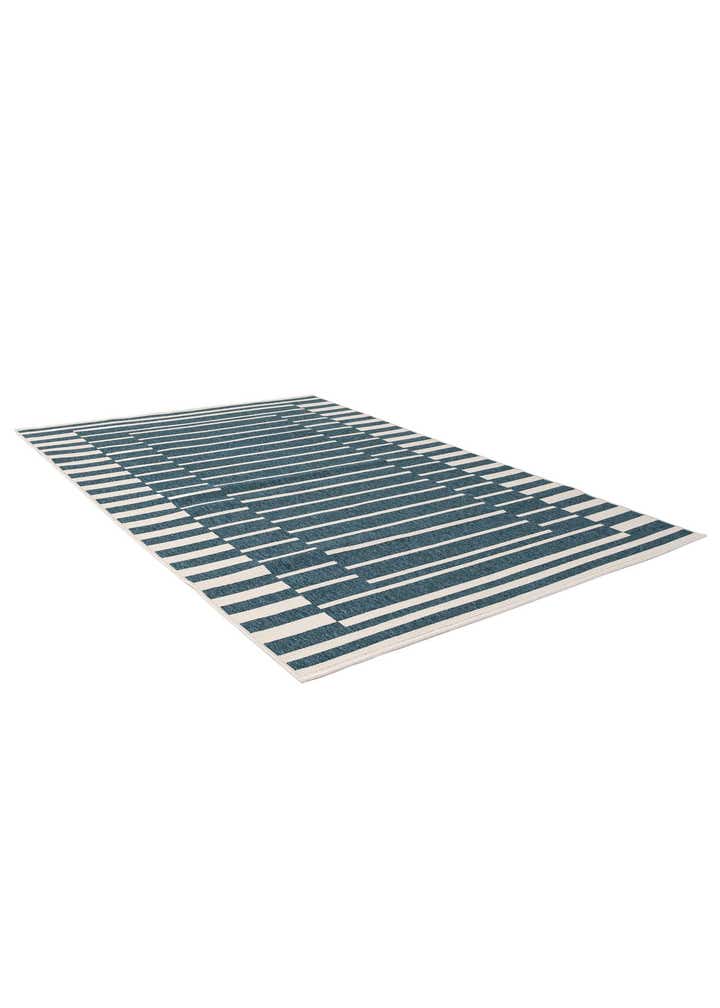 5' 2 x 7' 7 Easy-Clean Modern Indoor / Outdoor Rug