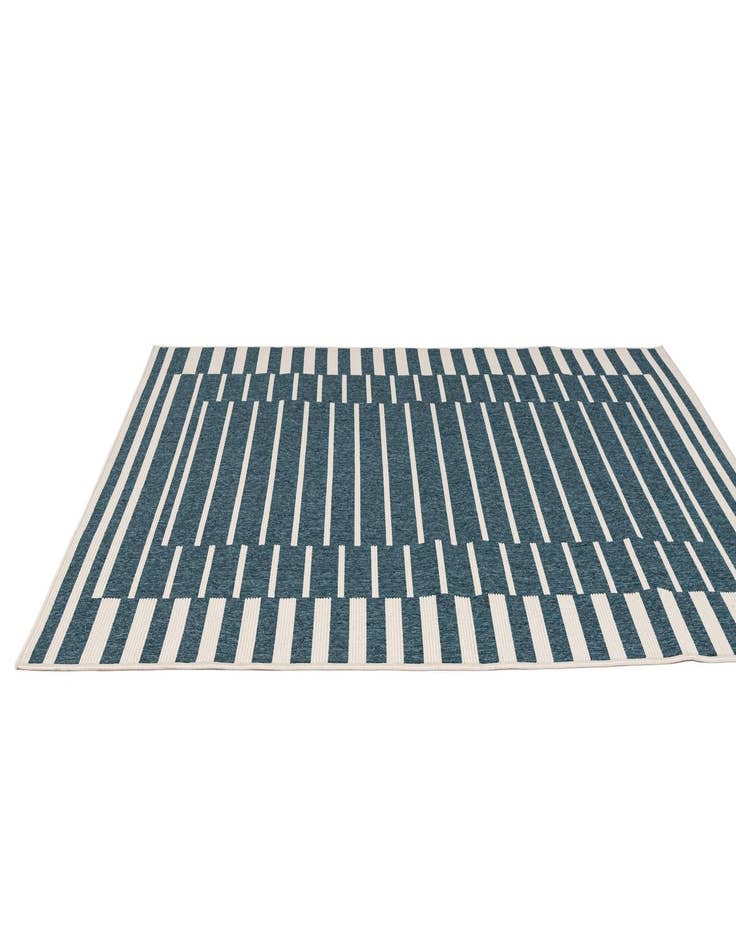 Detail image of 5' 2 x 7' 7  Washable Modern Indoor / Outdoor Rug