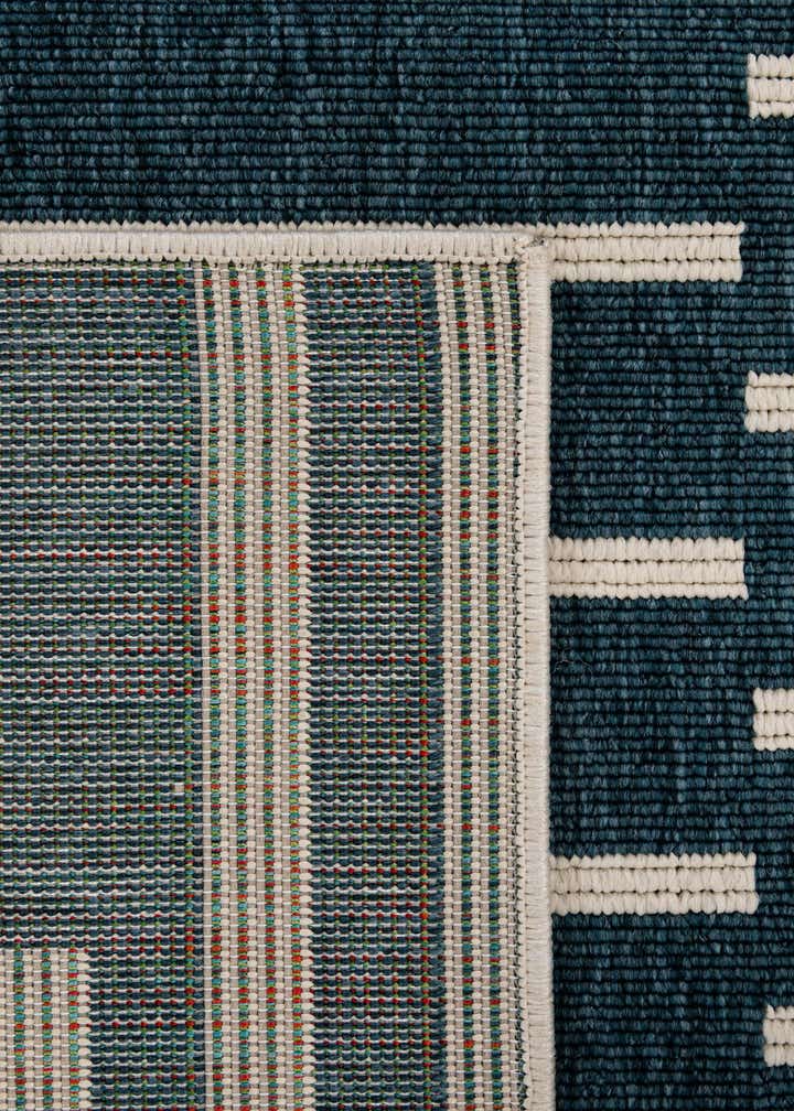 5' 2 x 7' 7 Easy-Clean Modern Indoor / Outdoor Rug