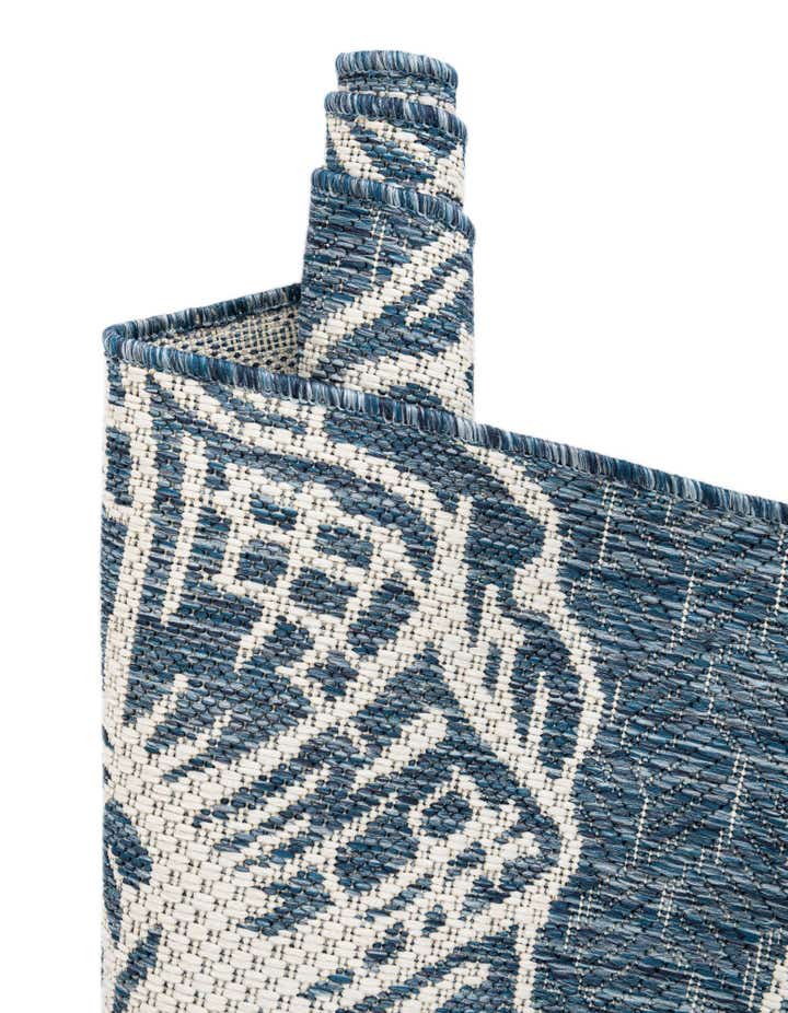 10' x 10' Easy-Clean Coastal Indoor / Outdoor Round Rug
