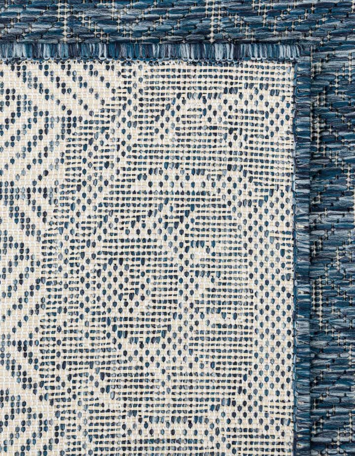 10' x 10' Easy-Clean Coastal Indoor / Outdoor Round Rug