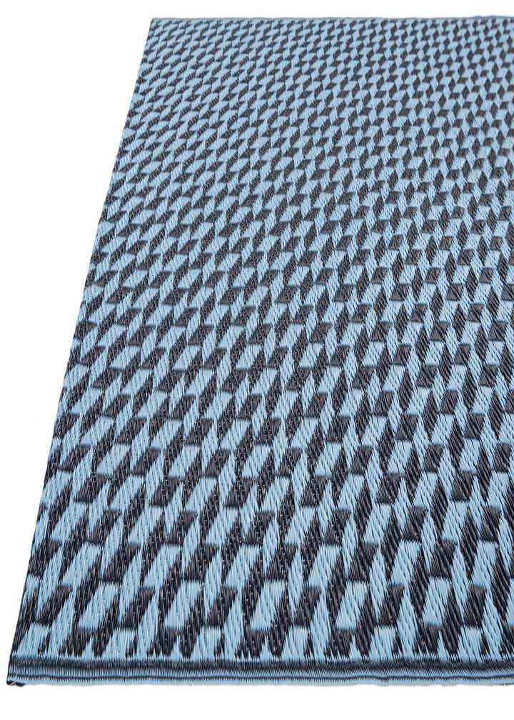 4' x 6' Easy-Clean Modern Indoor / Outdoor Rug
