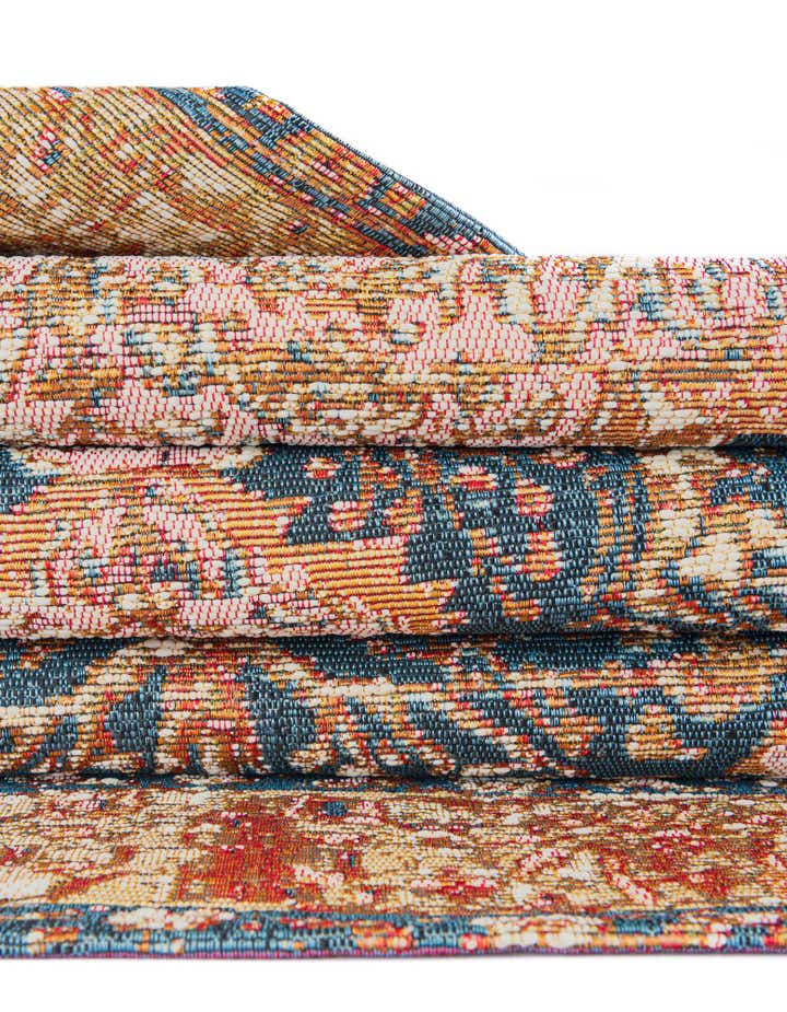 7' 10 x 10' Easy-Clean Traditional Indoor / Outdoor Rug