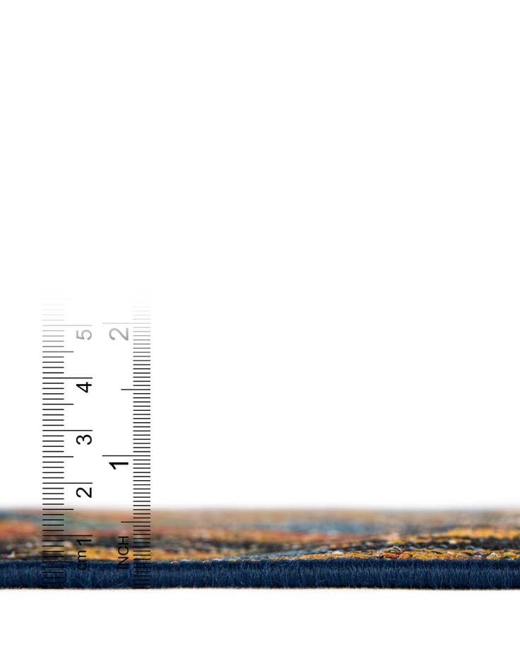 Detail image of 4' x 4'  Washable Traditional Indoor / Outdoor Round Rug