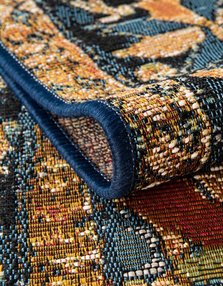 Detail image of 2' x 5' Easy-Clean Traditional Indoor / Outdoor Runner Rug