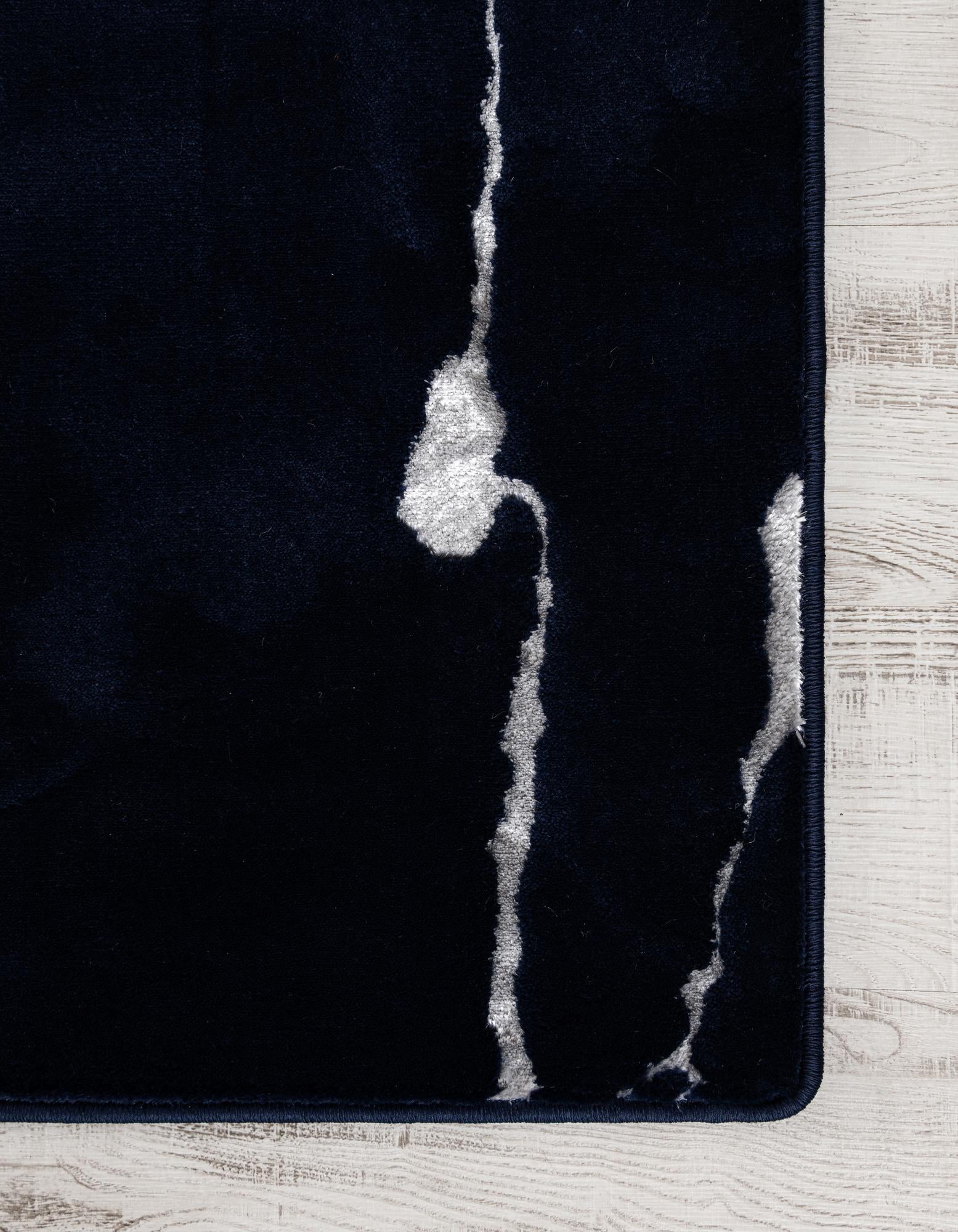2' 7 x 10' Vogue Geo Runner Rug
