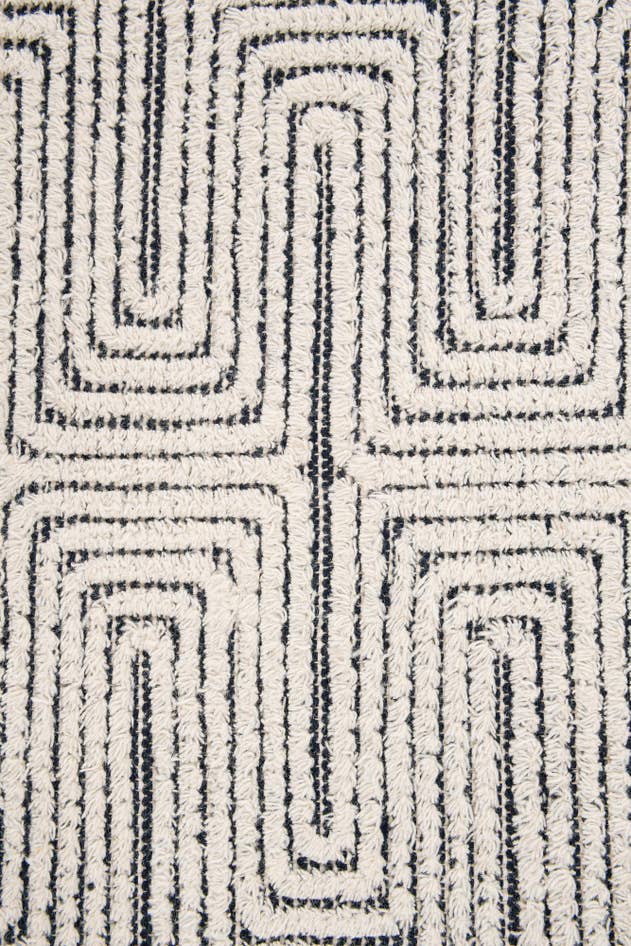 Detail image of 4' 1 x 6' 1 Hand Woven Rug