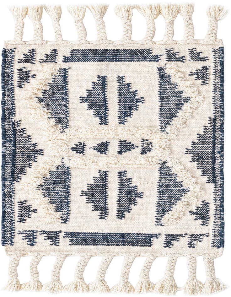 Detail image of 2' x 3' 1 Hand Woven Arizona Wool Rug