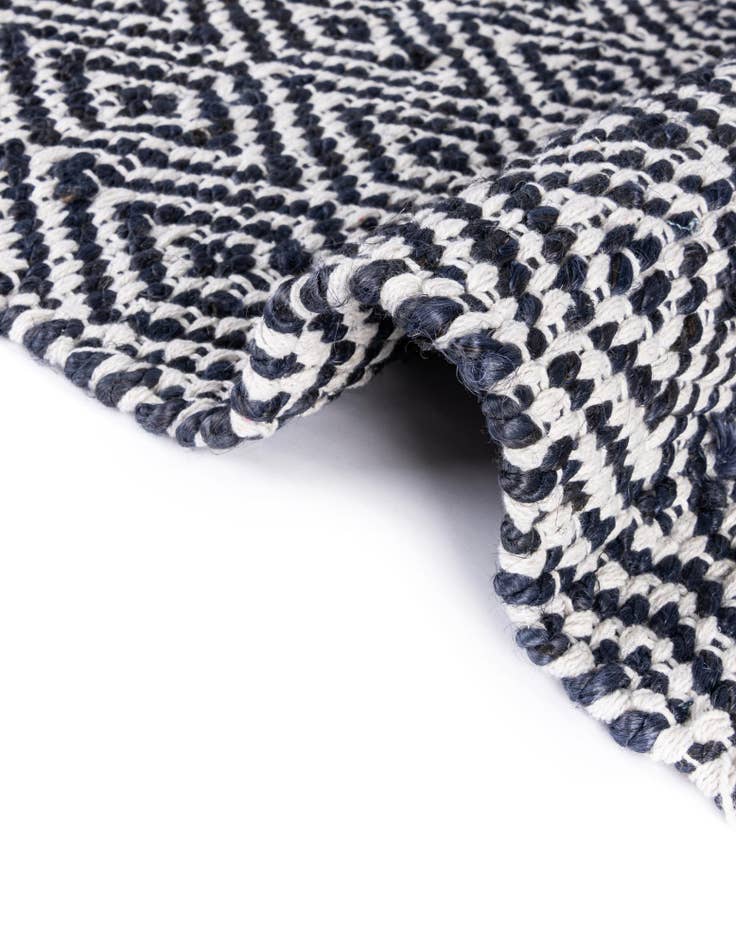 Detail image of 12' x 15' 11 Hand Woven Braided Jute Rug