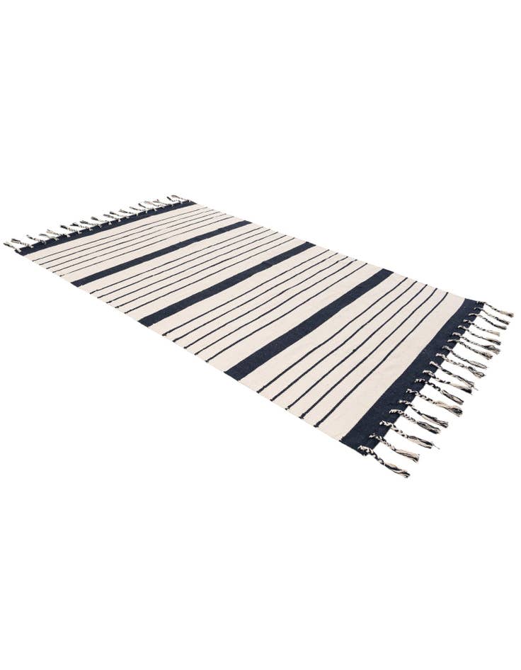 Detail image of 5' x 8'  Hand Woven Chindi Cotton Rug