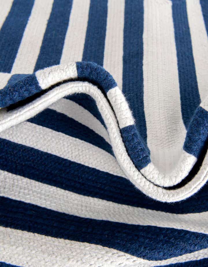 2' 2 x 3' 1 Easy-Clean Eco Verse Washable Indoor / Outdoor Rug