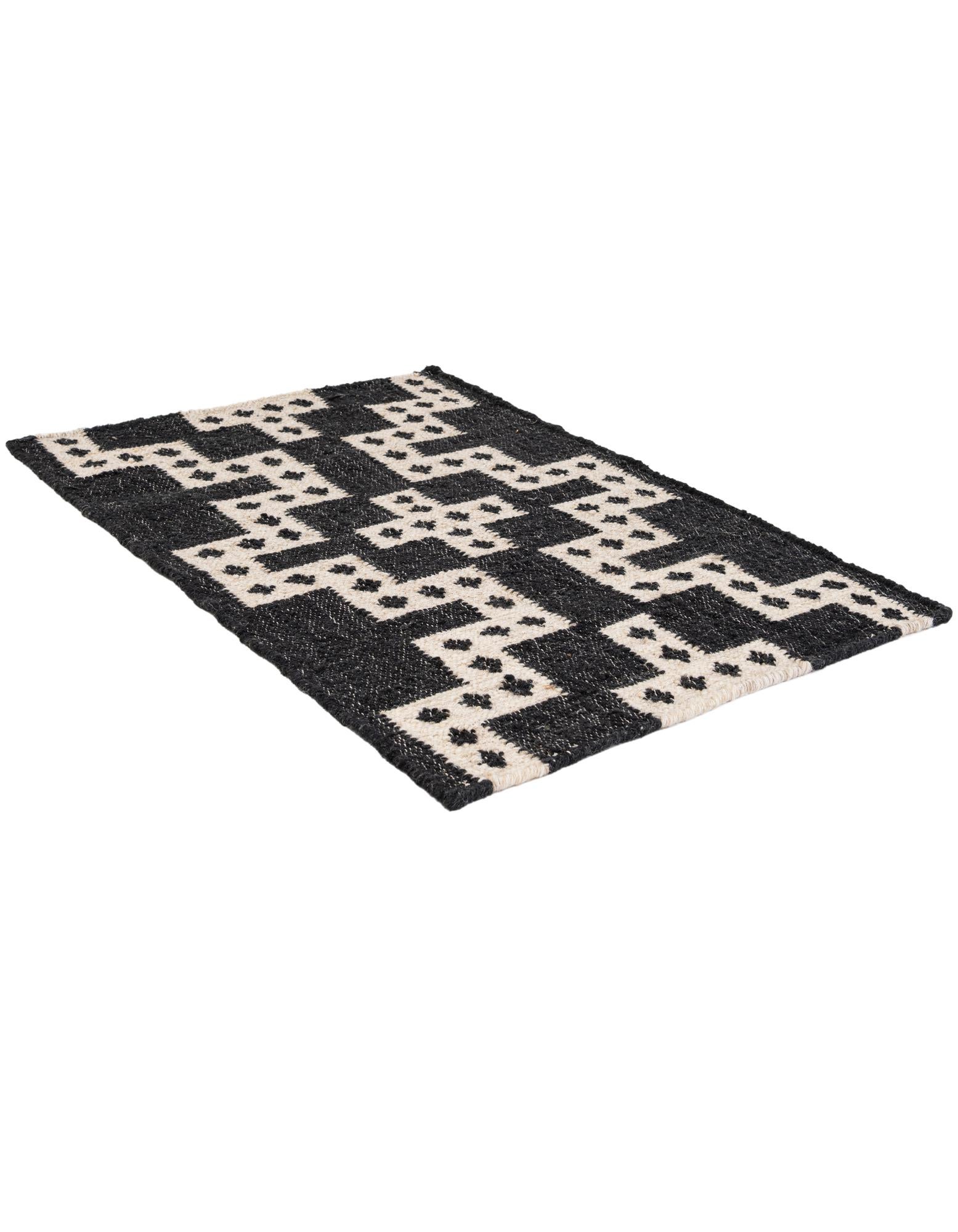 2' x 3' 1 Hand Woven Kilim Wool Rug