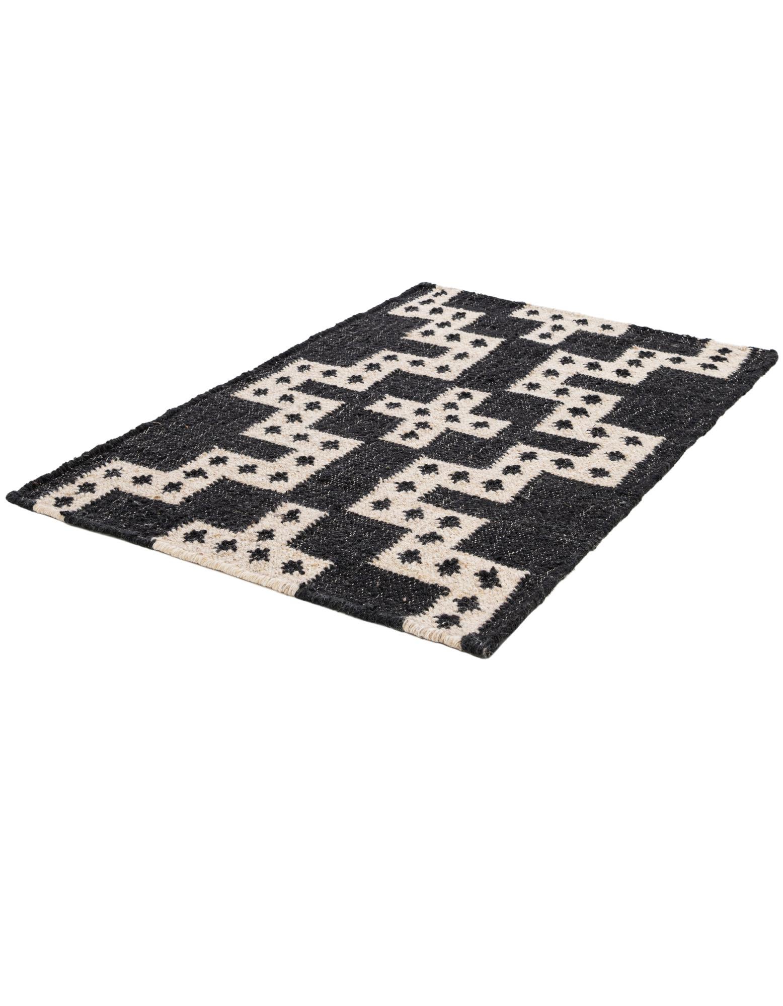 2' x 3' 1 Hand Woven Kilim Wool Rug