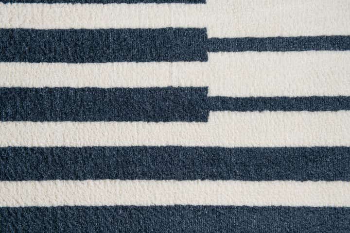 5' 3 x 7' 8 Tribeca Rug