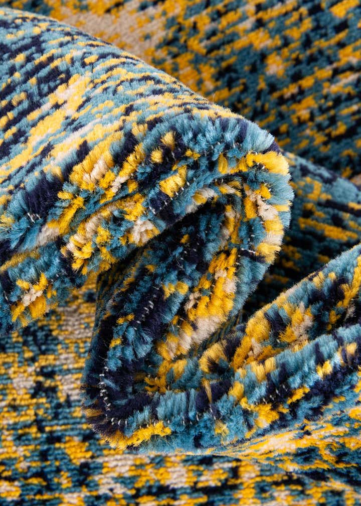 7' 10 x 7' 10 Laguna Square Rug