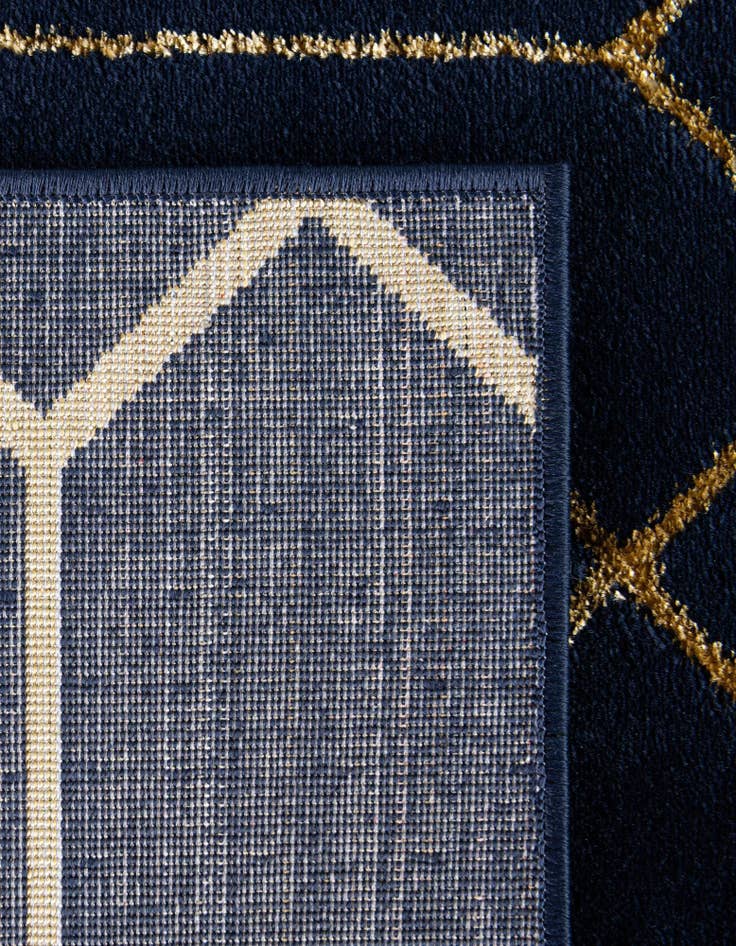 Detail image of 7' 10 x 10' Marilyn Monroe™ Glam Trellis Rug