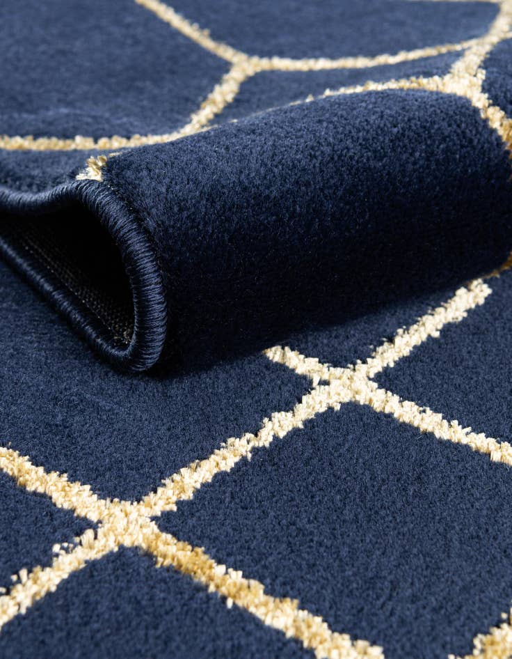 Detail image of 5' 3 x 5' 3  Marilyn Monroe&trade; Glam Trellis Round Rug