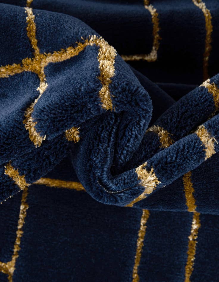 Detail image of 7' 10 x 7' 10 Marilyn Monroe™ Glam Deco Square Rug