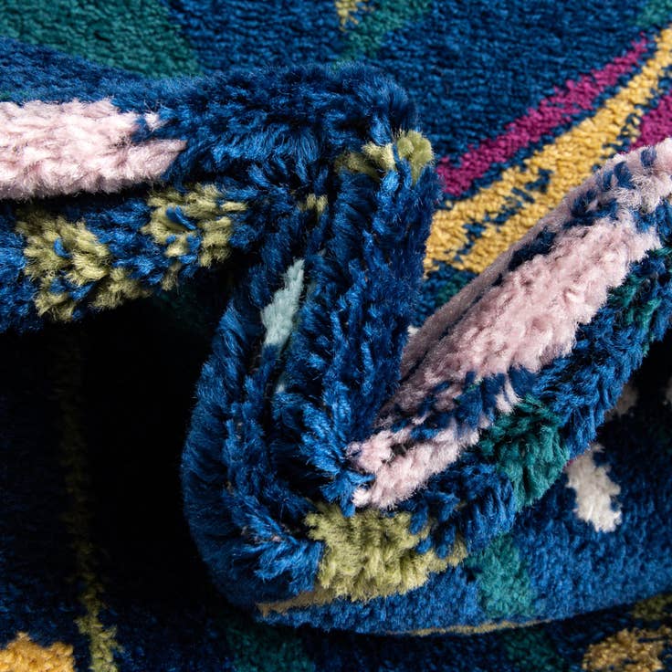 Detail image of 7' x 7' Bloom Octagon Rug