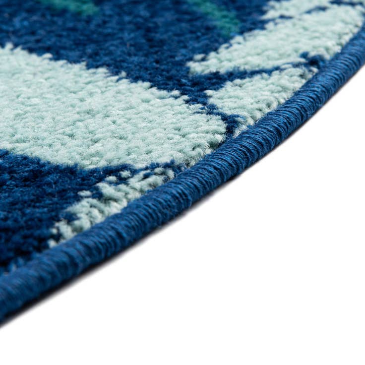 Detail image of 5' 3 x 7' 10 Bloom Oval Rug