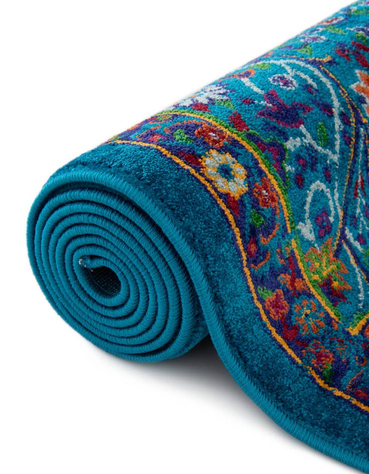 Detail image of 7' 10 x 10' Calypso Oval Rug