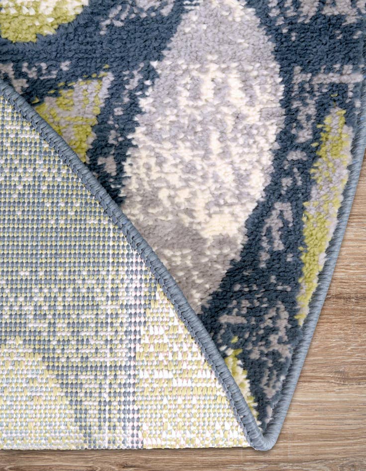 Detail image of 5' x 8' Charleston Oval Rug