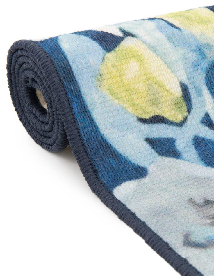 Detail image of 2' x 3' 1 Easy-Clean Jill Zarin Caribbean Indoor / Outdoor Oval Rug