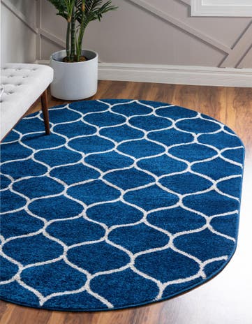 3' x 5' 3 Lattice Frieze Oval Rug