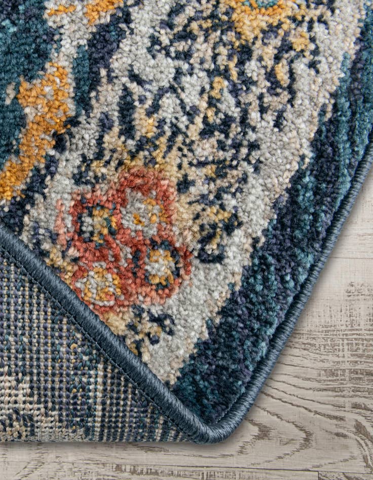 Detail image of 4' x 6' Lola Oval Rug